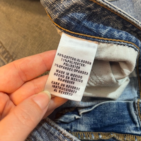 L.E.I. Flared Denim - Picture 4 of 8